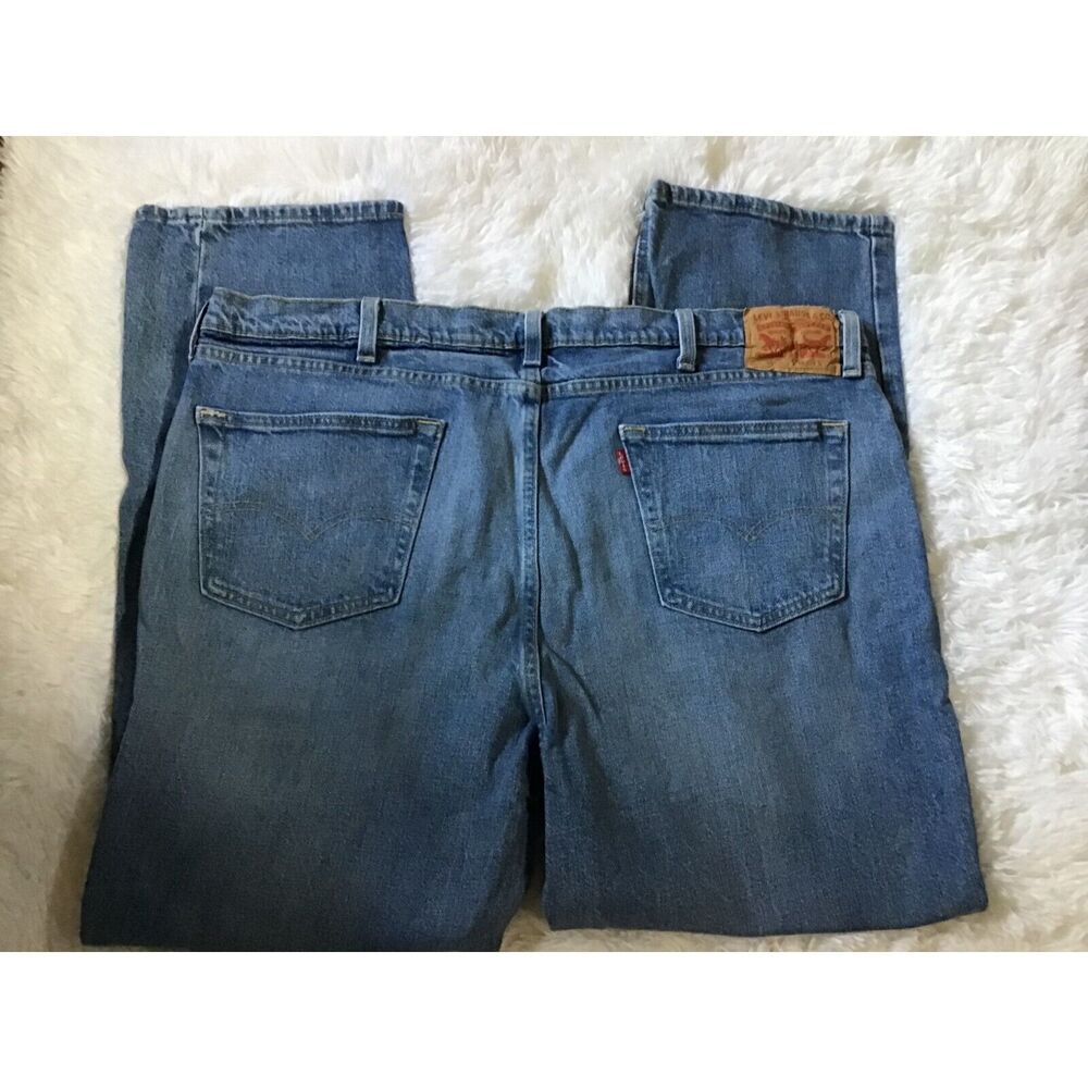 Levi’s 541 Zip Fly Blue Jeans Size 40/30 Straight Legs 5 Pocket Faded Streetwear